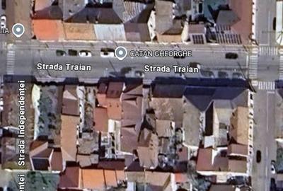 Casă cu 4 camere în Traian