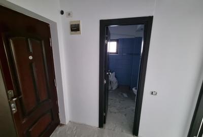 Apartament cu 2 camere decomandat în Km 5 - 10