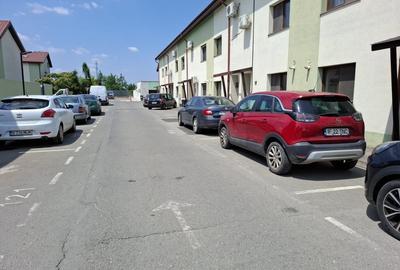 Casă cu 5 camere cu Canalizare în Central - 3