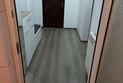 Garsonieră decomandată în Micro 14 - 2