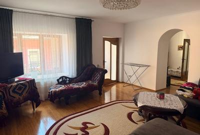 Casă individuală cu 5 camere cu Canalizare în Central - 6