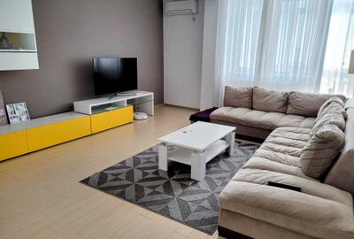 Apartament cu 3 camere decomandat în Apărătorii Patriei