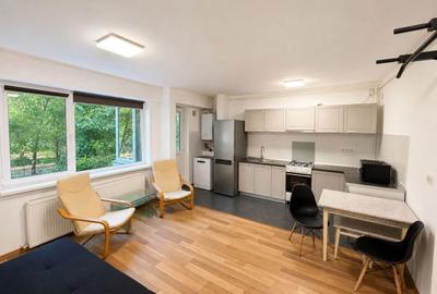 Apartament cu 2 camere, mobilat în Central