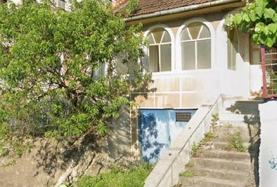 Casă cu 3 camere cu Teren 1000 Mp în Nord