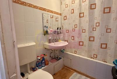 Apartament cu 3 camere decomandat în Rahova - 7