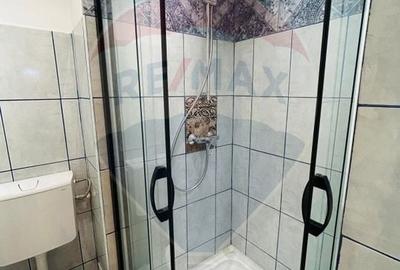 Apartament cu 3 camere decomandat, mobilat în Tractorul - 8