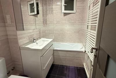 Apartament cu 2 camere decomandat în Micro 20 - 2