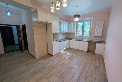 Apartament cu 2 camere decomandat în Aviatori - 1