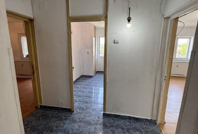 Apartament cu 2 camere decomandat în Malu Roșu - 14