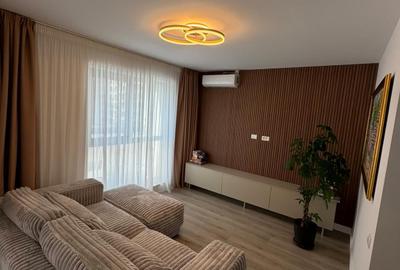 Penthouse cu 3 camere semidecomandat în Pipera