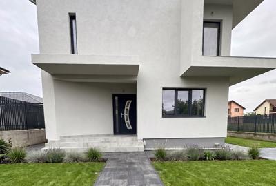 Casă cu 4 camere cu Teren 560 Mp în Hărman