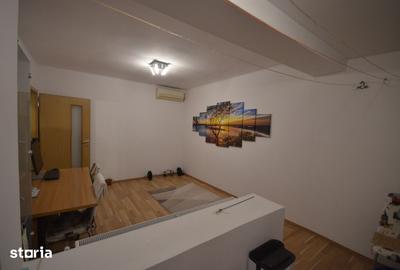 Apartament cu 3 camere semidecomandat, mobilat în Vatra Luminoasă - 11