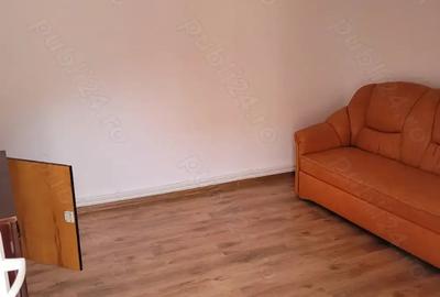 Casă cu 4 camere cu Teren 280 Mp în Piața Nouă - 1