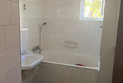 Apartament cu 3 camere în Nufărul