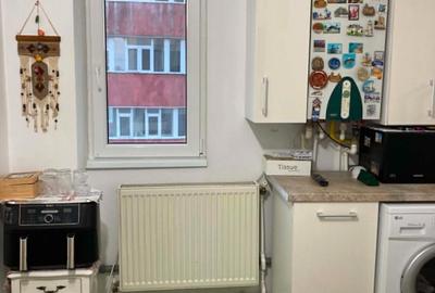 Apartament cu 2 camere decomandat în Racova - 1