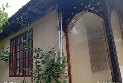 Casă cu 4 camere în Brebu