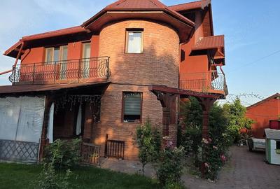 Casă cu 5 camere cu Teren 740 Mp în Mogoșoaia - 9