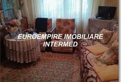 Apartament cu 2 camere semidecomandat în Poarta 6