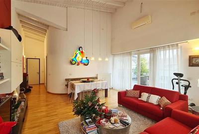 Penthouse cu 3 camere decomandat, mobilat în Girocului - 1