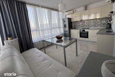 Apartament cu 2 camere semidecomandat în Centrul Civic