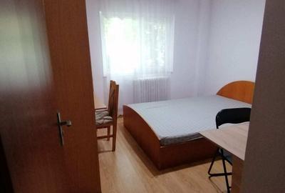 Apartament cu 2 camere decomandat în Podul de Fier