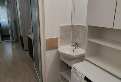 Garsonieră decomandată în Războieni - 6