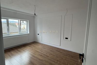 Apartament cu 2 camere decomandat în Jibou - 1