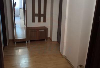 Apartament cu 2 camere decomandat în Micro 18
