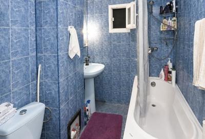 Apartament cu 2 camere decomandat în Calea București