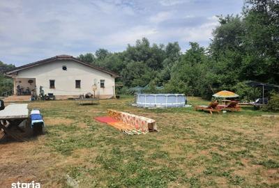 Casă cu 3 camere cu Teren 120 Mp în Băcia