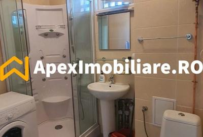 Apartament cu 3 camere semidecomandat în Gara de Nord