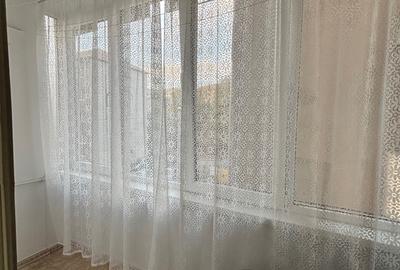 Apartament cu 2 camere decomandat în Nufărul