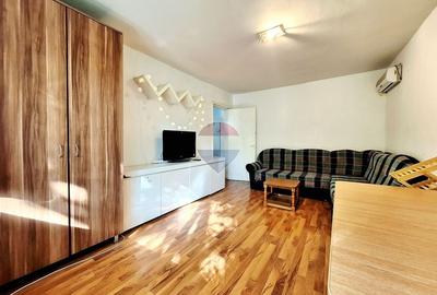 Apartament cu 2 camere decomandat, mobilat în Berceni