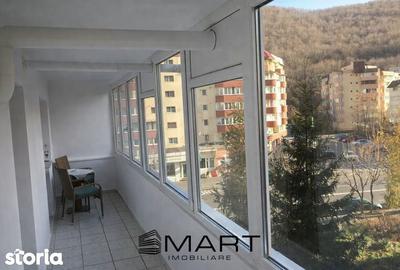 Apartament cu 3 camere decomandat, mobilat în Valea Cetății - 2