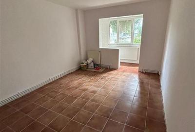 Apartament cu 2 camere semidecomandat în Viziru 1 - 2