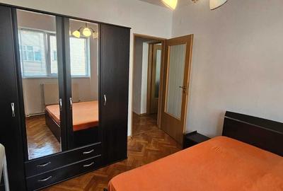 Apartament cu 3 camere decomandat în Central - 4
