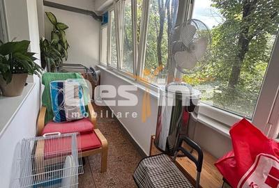 Apartament cu 2 camere semidecomandat în Crângași