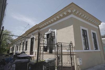 Casă cu 3 camere cu Teren 220 Mp în Parcul Carol - 2