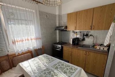 Garsonieră decomandată, mobilată în P-ța Muncii - 11