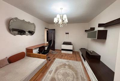 Apartament cu 2 camere decomandat în Craiovița Nouă