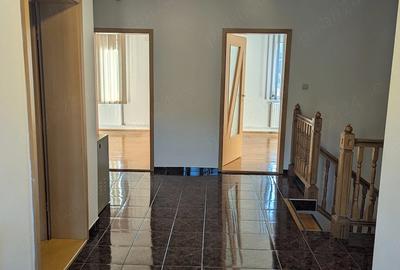 Casă cu 5 camere cu Teren 500 Mp în Aradului - 13