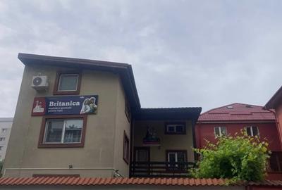 Casă individuală cu 6 camere cu Canalizare în Sebastian