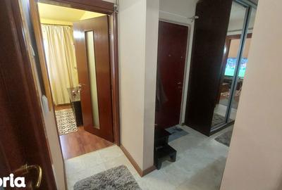 Apartament cu 3 camere decomandat, mobilat în Rovine - 1