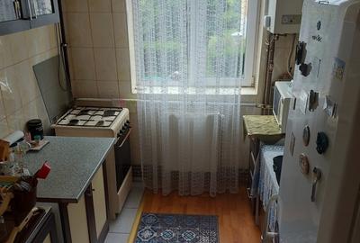 Apartament cu 3 camere semidecomandat în Câmpina - 2