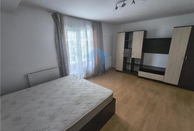 Garsonieră decomandată în Zorilor