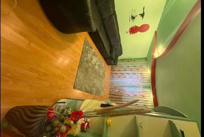 Apartament cu 3 camere decomandat în Buzaului