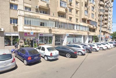 Spațiu comercial, de 60 mp, în Muncii - 2