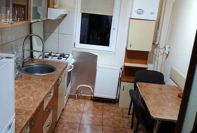 Apartament cu 2 camere decomandat în UTA - 4