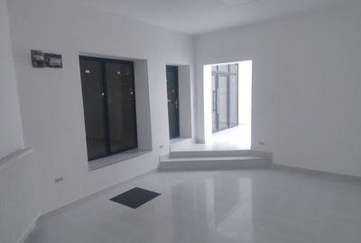 Casă cu 2 camere în Central - 1