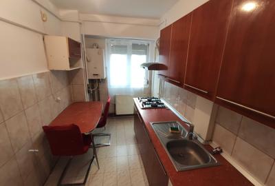 Apartament cu 2 camere decomandat în Ultracentral